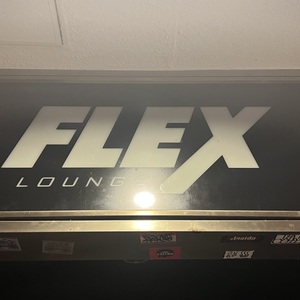 FLEX LOUNGE